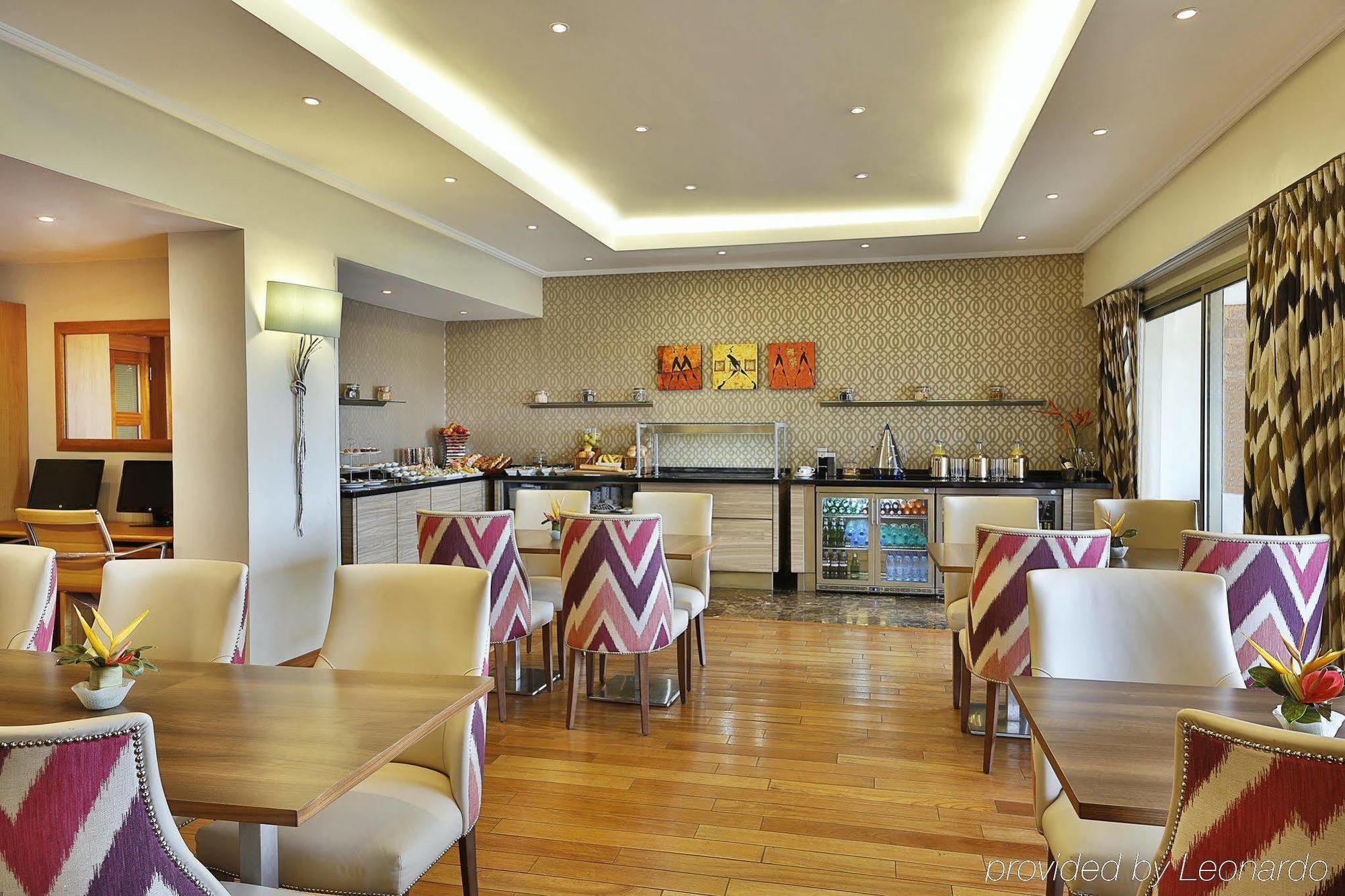 Hilton Yaounde Hotel Екстериор снимка