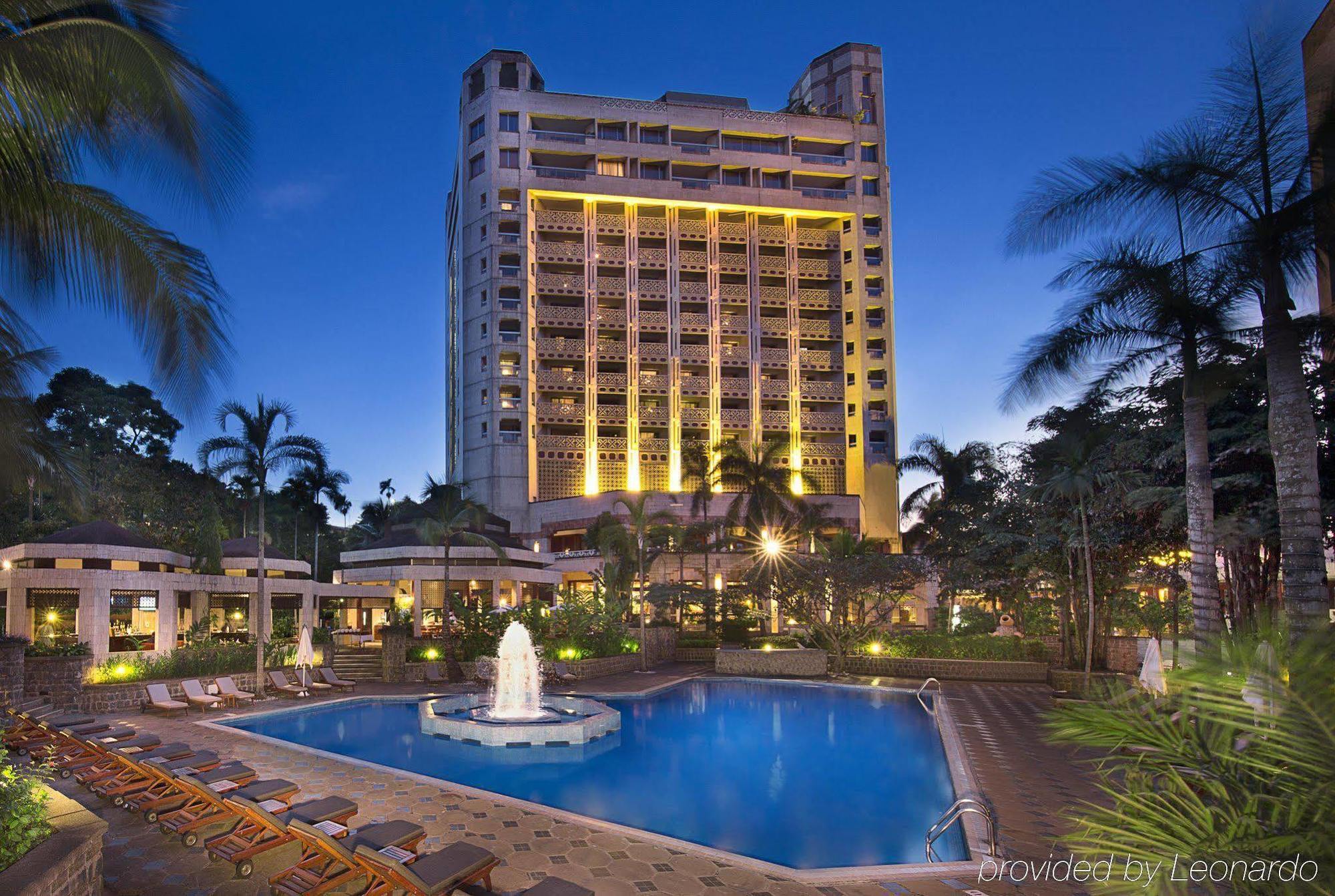 Hilton Yaounde Hotel Екстериор снимка