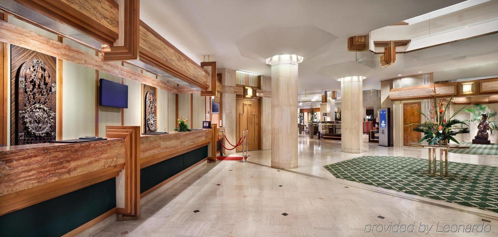 Hilton Yaounde Hotel Интериор снимка